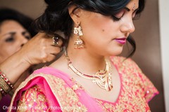 Indian bride jewelry set. indian bride,indian wedding jewelry,indian bridal fashions,indian bride getting ready