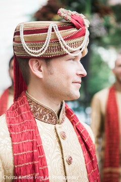 Indian groom. indian wedding baraat,indian groom,indian pre-wedding celebrations