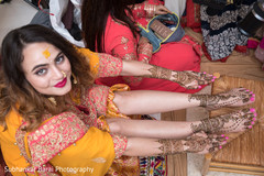Bride's hands and legs mehndi design. Bride's hands and legs mehndi design.