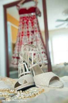 Indian bridal shoes. bride jewelry,indian wedding shoes,indian bride getting ready
