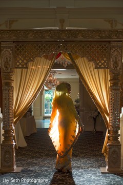 Exquiste maharani in yellow. indian bride,indian bridal fashions,indian wedding portrait