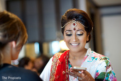 Beautiful maharani getting ready indian bride getting ready,indian bridal fashions