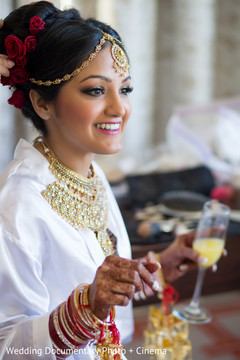 Lovely indian bride photoshoot before wedding ceremony Lovely indian bride photoshoot before wedding ceremony