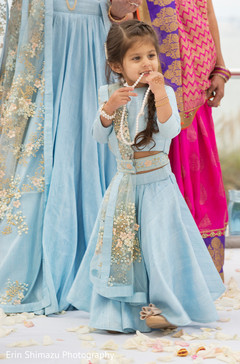 Lovely flower girl flower girl,indian sari