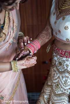Indian bride accessories. indian bride getting ready,indian bride,indian bridal fashions,indian bridal bangles
