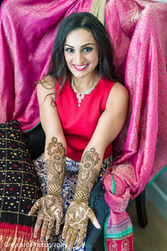 Lovely bridal mehndi. indian wedding mehndi,indian wedding henna,indian bridal mehndi,indian bride