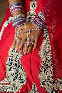 Hand jewelry. indian bride,indian wedding mehndi,indian bridal jewelry