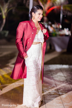 Maharani beach wedding reception look. destination wedding reception,indian bride,indian fusion wedding reception