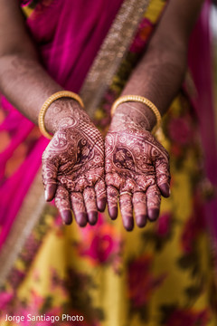 Indian bride showing her mehndi art bridal mehndi,indian bride fashion,engagement ring