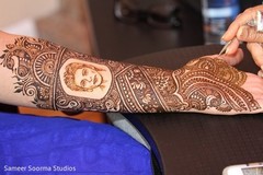 Gorgeous bridal mehndi. indian bridal mehndi,henna,pre- wedding celebrations