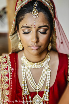 Gorgeous indian bride ready for wedding ceremony Gorgeous indian bride ready for wedding ceremony