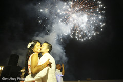 Phenomenal indian bride and groom photo at wedding reception Phenomenal indian bride and groom photo at wedding reception
