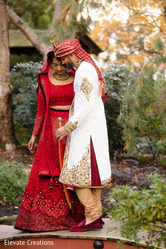 Romantic Indian couple wedding outfits. indian wedding photography,indian bridal fashion,indian groom fashion
