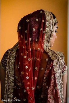 Perfect Indian bride dupatta. indian bride,indian bridal fashion,dupatta