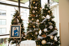 Winter-inspired decorative Christmas trees. Winter-inspired decorative Christmas trees.