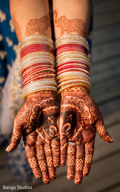 Marvelous indian bridal mehndi art bride bangles,indian bridal mehndi,mehndi art