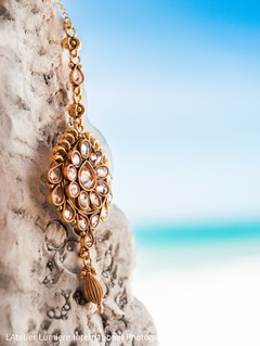 Exquisite Indian bridal jewelry. Exquisite Indian bridal jewelry.
