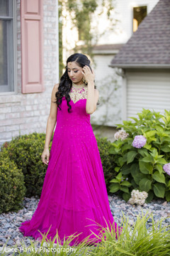 Beautiful lengha sari indian bride fashion,bridal lengha,bridal sari