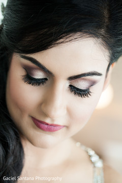 Stunning maharani indian bride hair and makeup,indian bridal makeup,indian bride