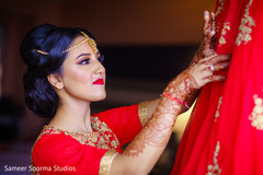Maharani preparing herself for the big day. getting ready,indian bride,indian bride hair and makeup,lengha