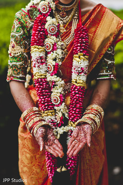 indian wedding ceremony, mehndi art,indian bridal mehndi,bridal jewelry