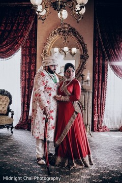 Maharani and Rajah's inspiring royal like wedding look. Maharani and Rajah's inspiring royal like wedding look.