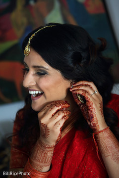 Joyful maharani getting ready bridal jewelry,indian bride getting ready,mehndi