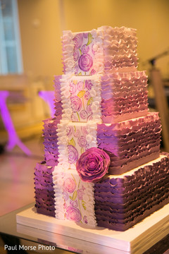 Marvelous indian wedding ombre cake Marvelous indian wedding ombre cake