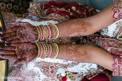 Unique bridal mehndi art. henna,indian bride mehndi,bangles,mehndi art