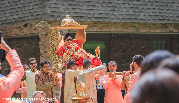 Palanquin, the bridal carriage tradition in destination Hindu weddings