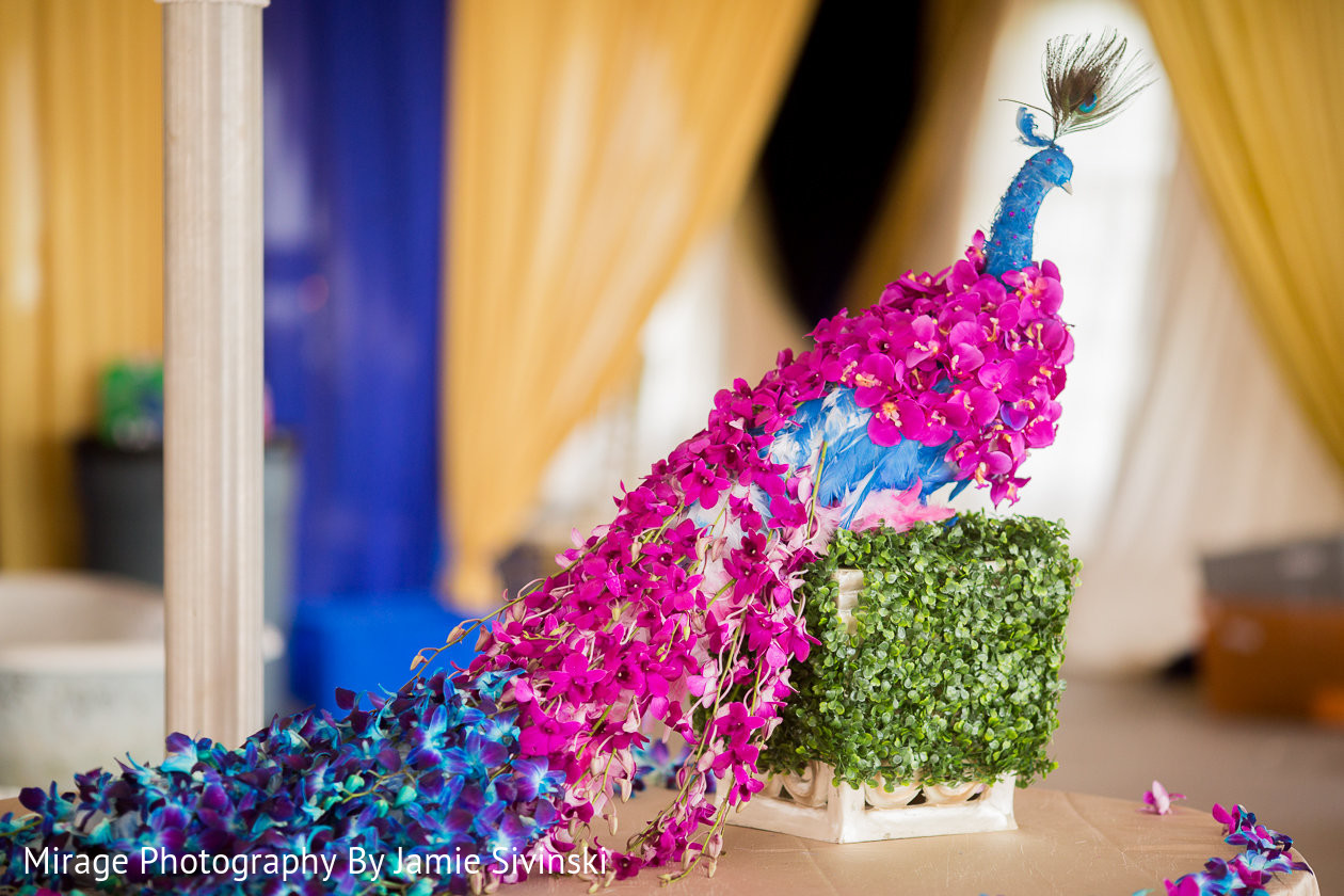 Phenomenal indian wedding floral peacock | Photo 125014
