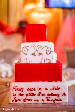 Red and white indian wedding cake ideas Red and white indian wedding cake ideas