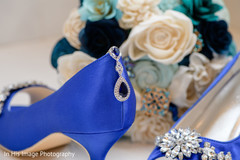 Captivating Indian bridal jewelry and shoes. Captivating Indian bridal jewelry and shoes.