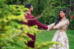 Captivating Indian bride and groom photo shoot. indian wedding photography,reception fashion,outdoor photography