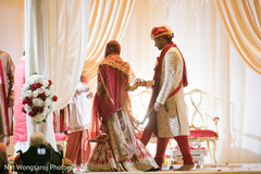 Saptapadi ritual indian wedding ceremony,indian bride and groom,indian wedding ceremony photography,saptapadi ritual