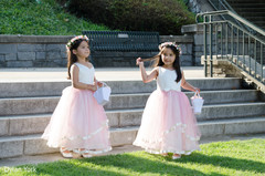 Inspiring flower girls outfits. indian wedding ceremony,flower girls
