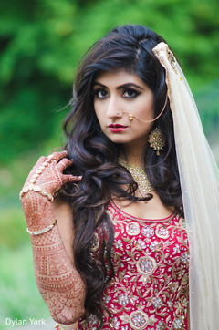 Gorgeous Indian bridal look. indian bride,indian bride fashion,hair and makeup