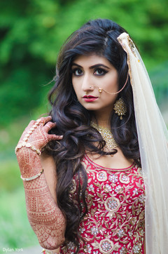 Graceful Indian bride photography. indian bride,hair and makeup,indian bridal fashion
