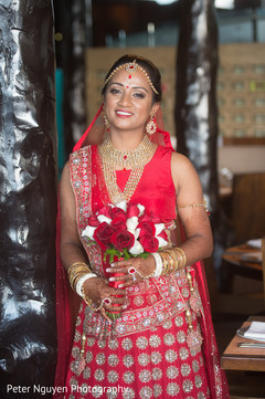 Ravishing indian bride bridal jewelry,indian bride lengha,indian bridal bouquet