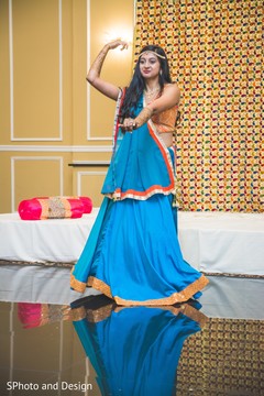 Maharani mehndi night dance. mehndi party,indian bride,pre wedding celebrations,indian wedding photography