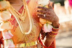 South Indian bride jewelry. india bride,bridal fashion,indian bridal jewelry