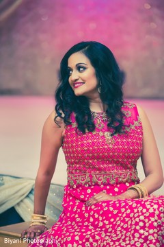 Insanely cute Indian bride. indian wedding reception,indian bride,reception fashion