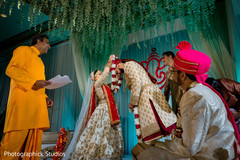 Inspiring Indian wedding ceremony ritual. Inspiring Indian wedding ceremony ritual.