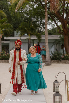 Indian groom lovely entrance. indian wedding ceremony,indian groom fashion,beach side ceremony