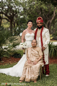 Sweet Indian wedding photography. indian bride and groom,indian fusion wedding,indian wedding photography