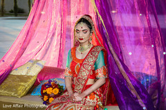 Splendid Indian bride look. indian wedding photography,indian bride,bridal fashion,lehenga