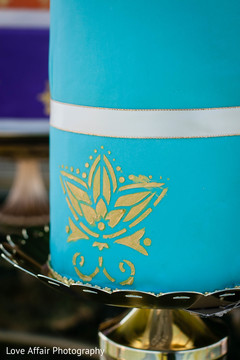 Indian wedding cake design trend. indian wedding,indian wedding cake,cake design,cake topper