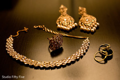 Indian bride fabulous accessories. indian bridal jewelry,bride jewelry set photography,indian bride accessories