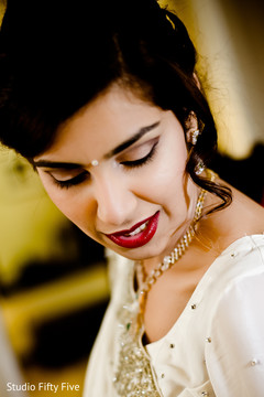 Perfect Indian Parsi bride hair and makeup. getting ready,indian parsi bride,hair and makeup