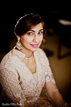 Flawless Indian Parsi bridal reception look. indian bride fashion,getting ready,hair and makeup